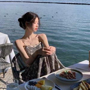 jiizz日本老师高潮喷水18
